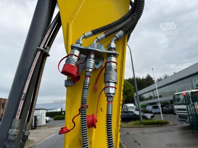 Miniescavatore WACKER NEUSON ET 65  + KINSHOFER GRABBER / GREIFER - *789h* -...