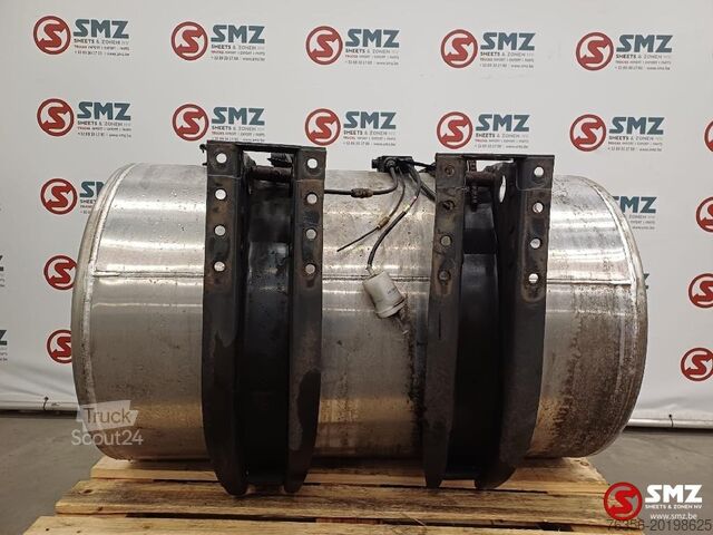 Fuel tank Volvo Occ brandstoftank 450L met steunen Volvo