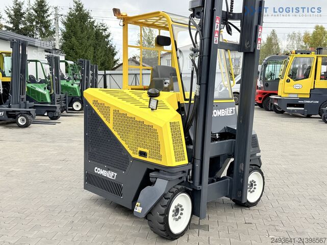 Wózek widłowy czterokierunkowy Combilift CB4000 TRIPLEX 5200 FREE-LIFT POSITIONER