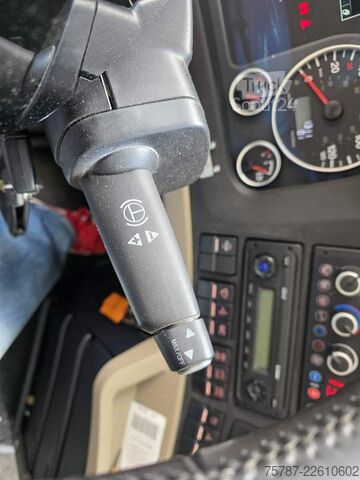 Doppeldeckerbus NEOPLAN Skyliner,81+1+1,Hochdruckkühler neu  ZF Intarder