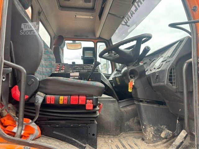 Kehrmaschine MERCEDES-BENZ 1417 K  Bucher Cityfant 60