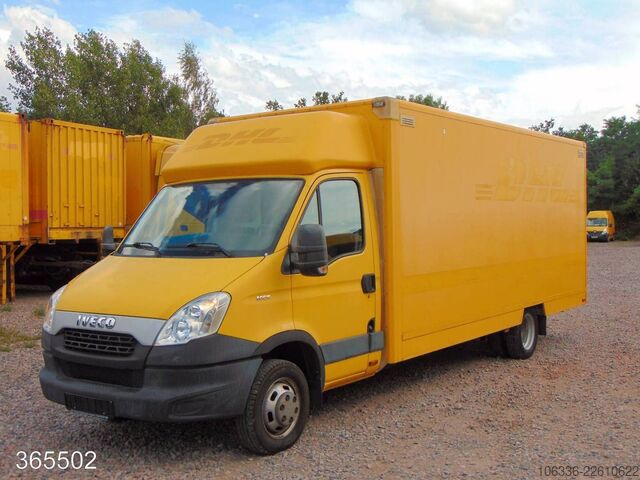 Transporter mit Koffer IVECO DAILY 50 C 15 Postkoffer REGALSYSTEM KAMERA