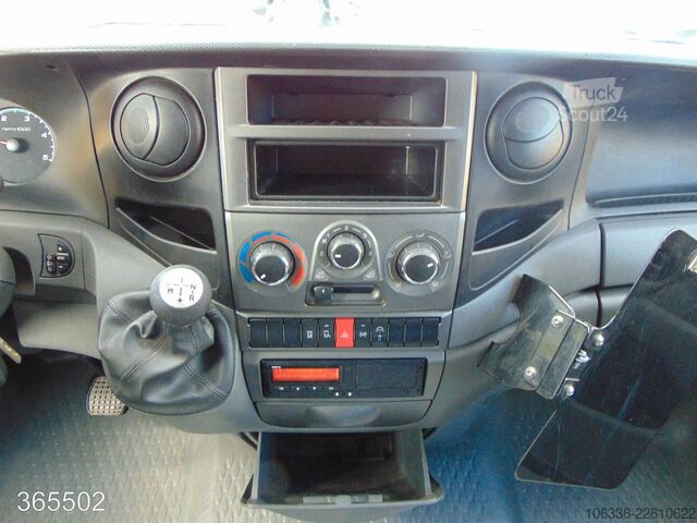 Transporter mit Koffer IVECO DAILY 50 C 15 Postkoffer REGALSYSTEM KAMERA