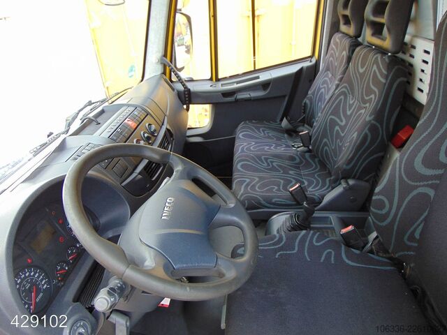 Škatlasti tovornjak IVECO EuroCargo ML 120 E 28 Kurz LBW-AHK-COC