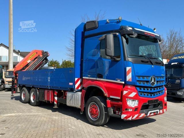Camion cu platformă MERCEDES-BENZ Arocs 2545 6x4 HAD Pritsche Heckkran PK 41002