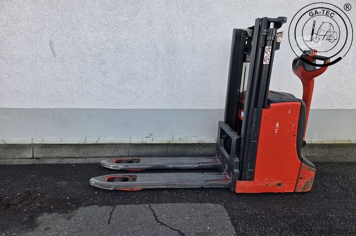 Manuel stabler Linde D06 Doppelstock