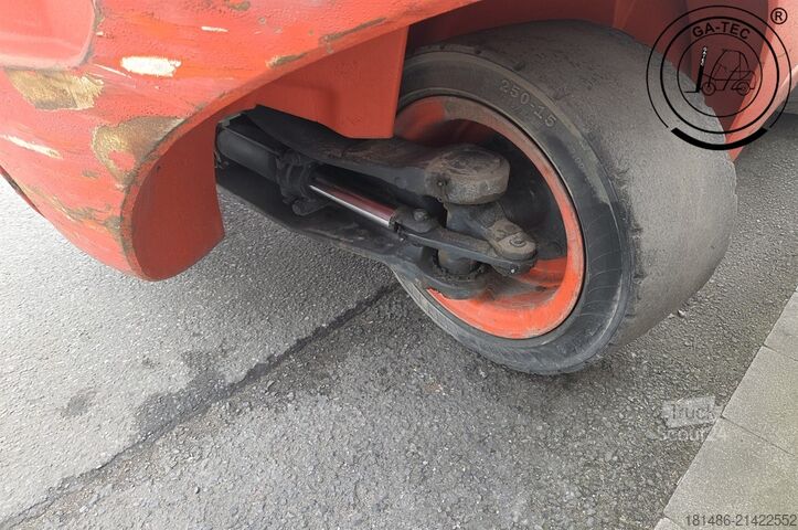 Wózek widłowy z silnikiem wysokoprężnym Linde H45D