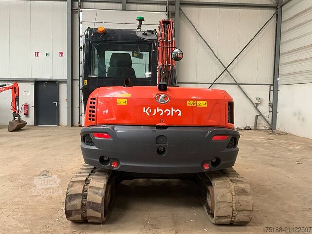 Midi-Bagger Kubota KX 080-4 A 2