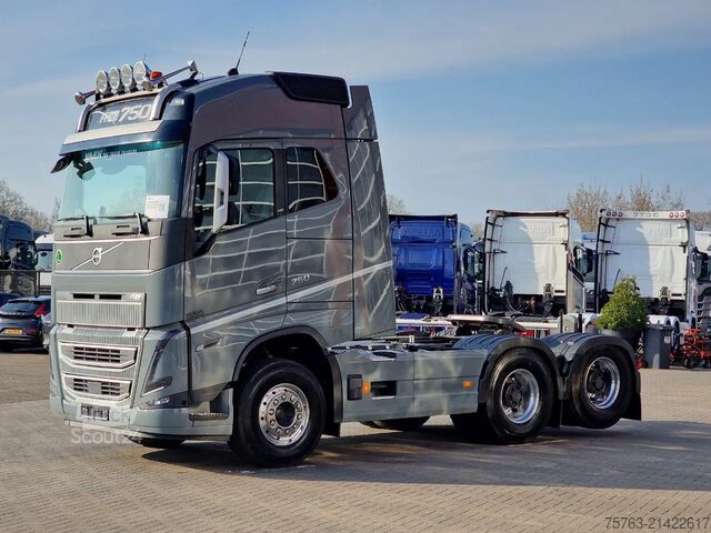 Standard-SZM Volvo FH 16.750 Globetrotter 6x4 - Lift Axle - Retard...