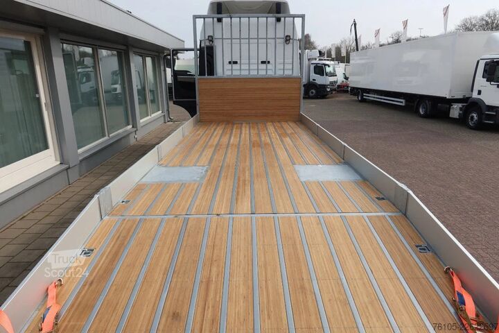 Autonkuljetuspakettiauto MAN TGX 18.340 Oprijwagen 4x2