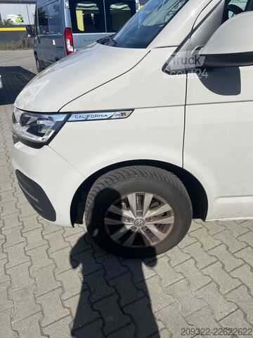 Matkailuauto Volkswagen California Coast 2022 | Cambio automatico | Tetto a soffietto