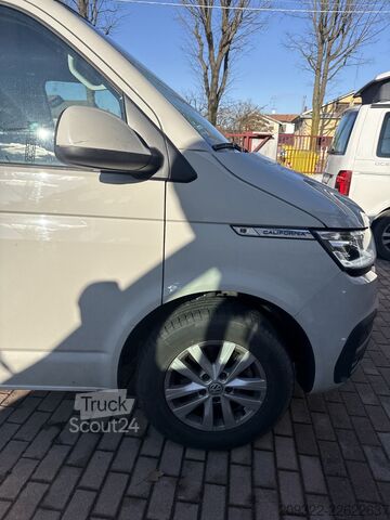 Matkailuauto Volkswagen California Coast 2022 | Cambio automatico | Tetto a soffietto