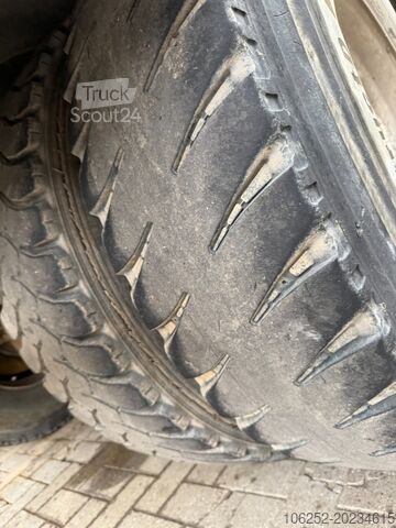 Kipper Volvo FH 400 8X4 TIPPER - MANUAL 3+3 - STEEL SPRING /...