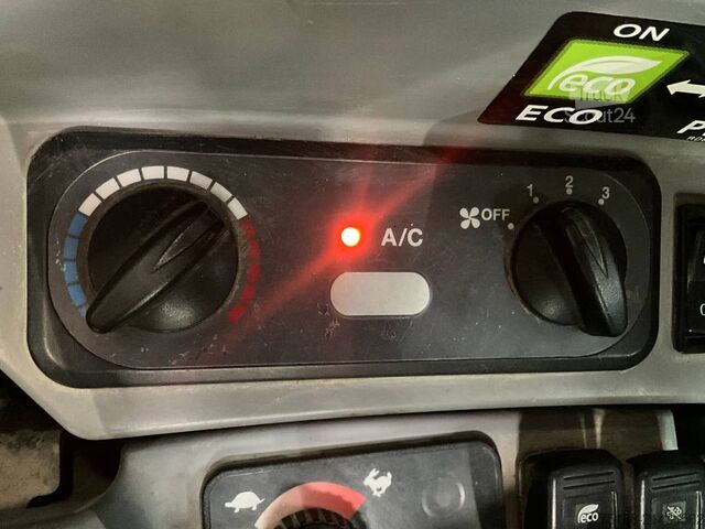 Midi ekskavatorius Kubota KX 080-4 A