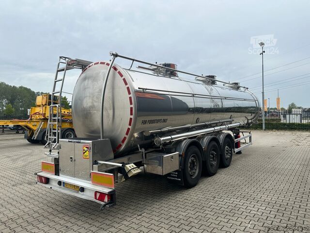 ناقلة الغذاء Magyar SRMAGD LEBENSMITTEL / 31.000L / 3 KAMMER / LEER...