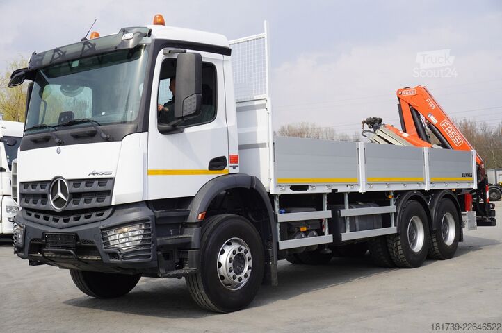 Vinçli platform Mercedes-Benz Arocs 2633 flatbed truck / Crane FASSI