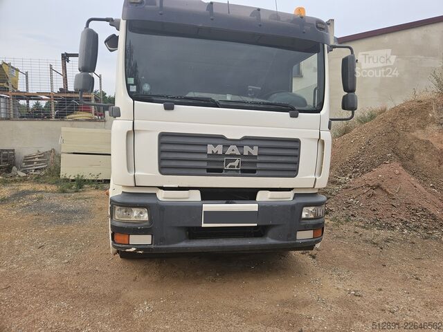 Grúa montada en camión MAN TGM 18.330