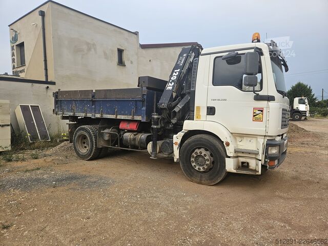 Grúa montada en camión MAN TGM 18.330