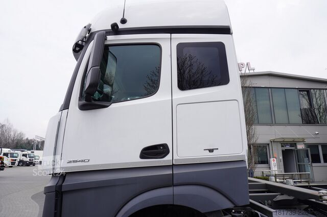 BDF / para clases de conducción Mercedes-Benz Actros 2540 6x2 / 40 tho. km! / 5-seater