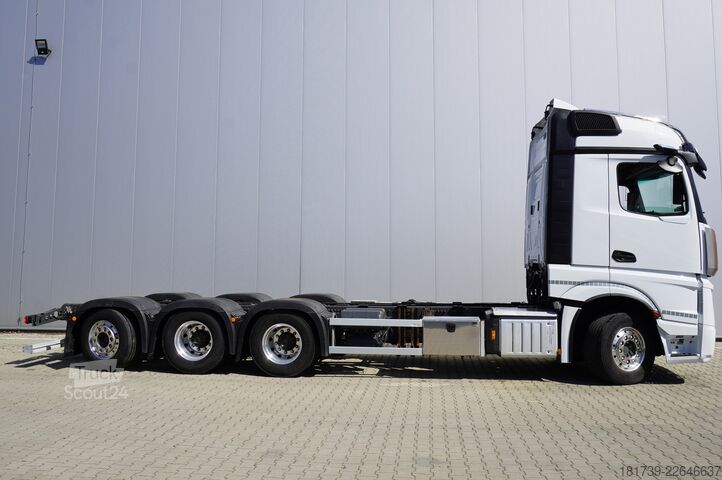 Chasis de camión Mercedes-Benz Actros L 3552 8x4 / 2023 / 76 T GVM
