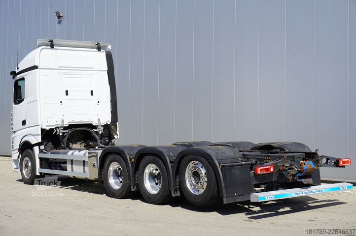 Chasis de camión Mercedes-Benz Actros L 3552 8x4 / 2023 / 76 T GVM