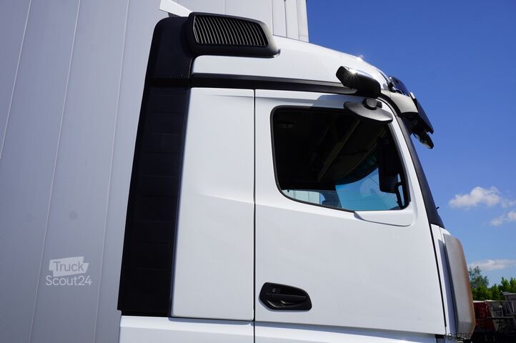 Chasis de camión Mercedes-Benz Actros L 3552 8x4 / 2023 / 76 T GVM