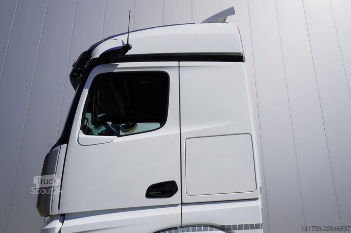 Chasis de camión Mercedes-Benz Actros L 3552 8x4 / 2023 / 76 T GVM