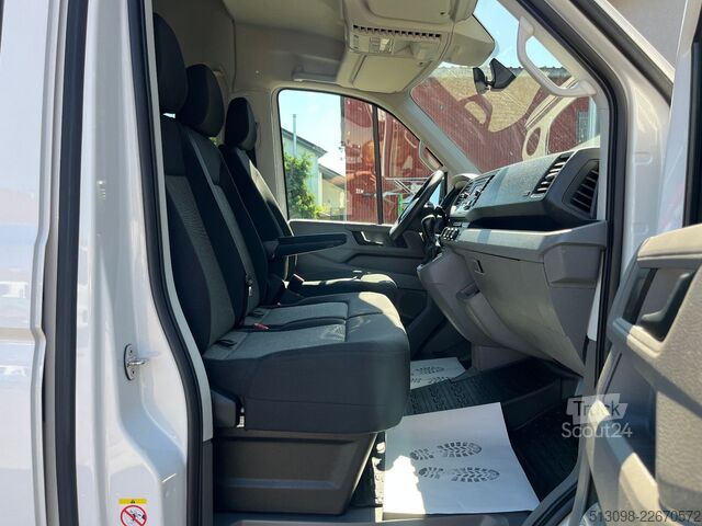 Kleinbus VW CRAFTER 2.0 TDI 9 SITZER AUTOMATIK KLIMAAUTO PDC