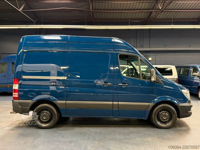 Фургон з високим дахом MERCEDES-BENZ Sprinter 319 3,0l L1-H2 Autom. AC STHZ AHK 3,5T