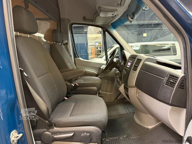 Фургон з високим дахом MERCEDES-BENZ Sprinter 319 3,0l L1-H2 Autom. AC STHZ AHK 3,5T