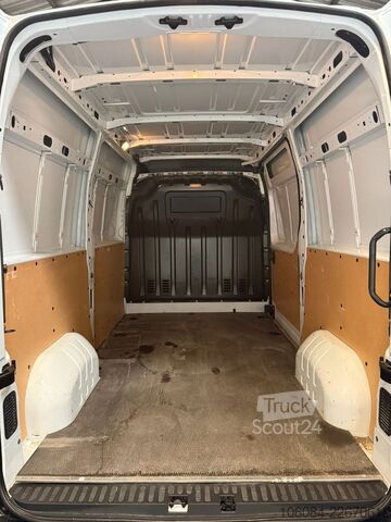 Furgão de teto alto RENAULT Master Kasten L2H2 Klima Tempomat R-CAM AHK 2,5T