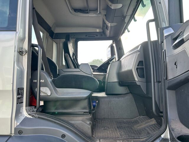 Вантажівка з відкритою платформою MAN TGS 26.400 /6x2 /Stahltransport / Lift Lenkachse