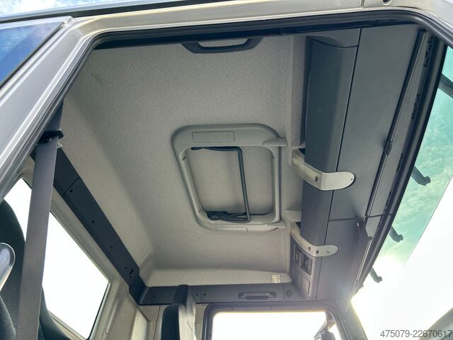 Вантажівка з відкритою платформою MAN TGS 26.400 /6x2 /Stahltransport / Lift Lenkachse