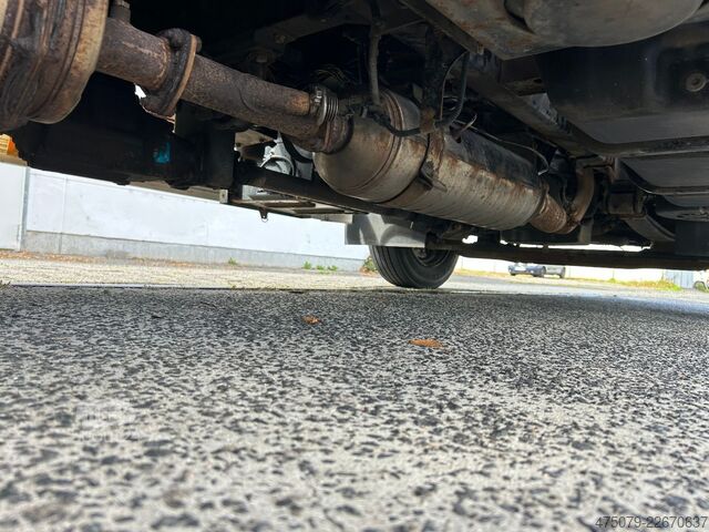 Camion à ordures MITSUBISHI FE Cante 7C18 / Zöller Micro XL 7 + Schüttung