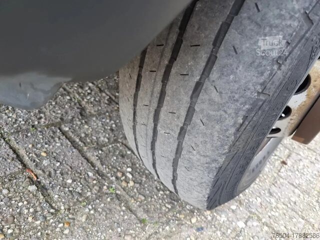 Furgoneta de reparto doble cabina Mercedes-Benz Sprinter 513 CDI/ Doka / Multicab / Aut/ Navi/ ...