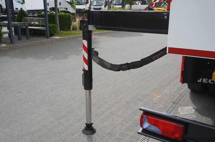 Plattform mit Kran Iveco Stralis 310 / 34 tho km !!! / FASSI 4 t