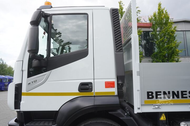 Plattform mit Kran Iveco Stralis 310 / 34 tho km !!! / FASSI 4 t