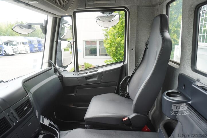 Plattform mit Kran Iveco Stralis 310 / 34 tho km !!! / FASSI 4 t