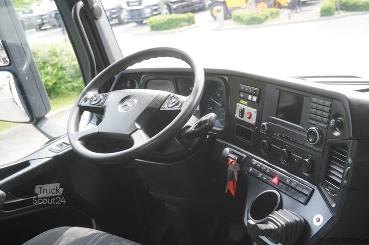 Tripusis savivartis su HDS Mercedes-Benz Arocs 1833 / 87,000 km!!! / Hds HIAB