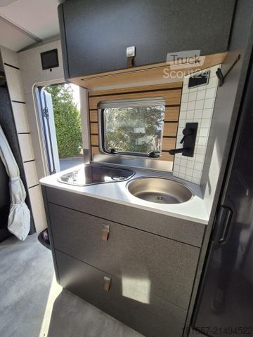 Camper semintegrato HYMER/ERIBA ML-T 580 190 PS / AHK abnehmbar / Allrad / 4,1 t