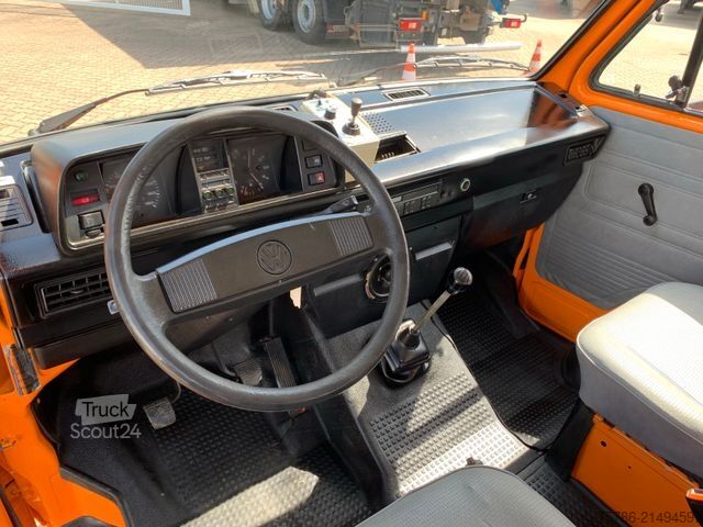 друго VOLKSWAGEN T3 Doka Pritsche Syncro 4x4/ AHK / 5 Sitze