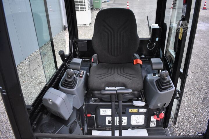 Mini bager YANMAR SV 22