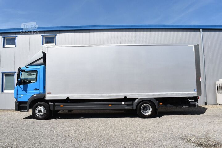 Škatlasti tovornjak MERCEDES-BENZ Atego 1330 E6 4x2 AHK LBW
