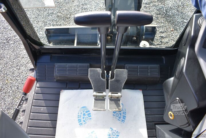 Mini bager YANMAR SV 22