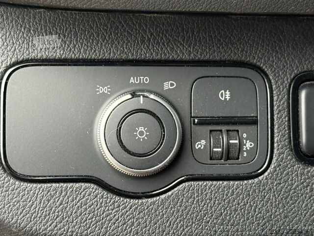 Kombi z visokim stropom MERCEDES-BENZ Sprinter 317 CDI MAXI L4H2 KlimaKameraTempomMBUX