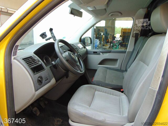 Dobozos furgon VW T5 TRANSPORTER 2.0 TDI 3Sitzer -2x Schiebetür-