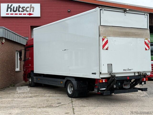 Vrachtwagen met bakwagen MERCEDES-BENZ 824 / 924 L Möbel-Koffer, großes Fhs., LBW