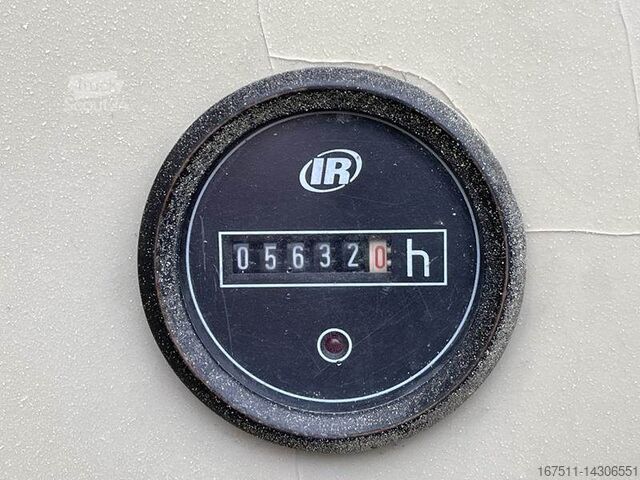 Kompresor Doosan XHP 900 WCAT