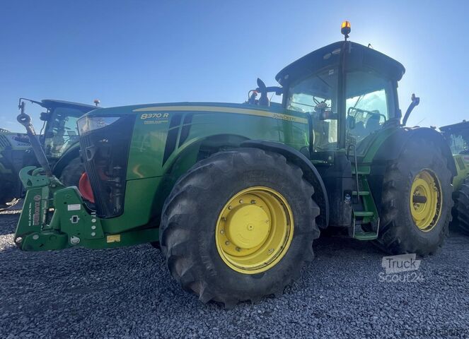 Traktor John Deere 8370 R