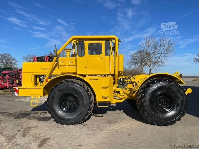 Traktor Kirovets K700A V8